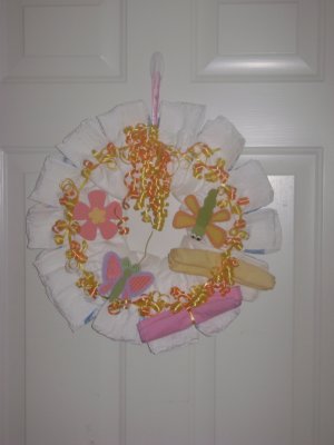 THEMED DIAPER WREATH