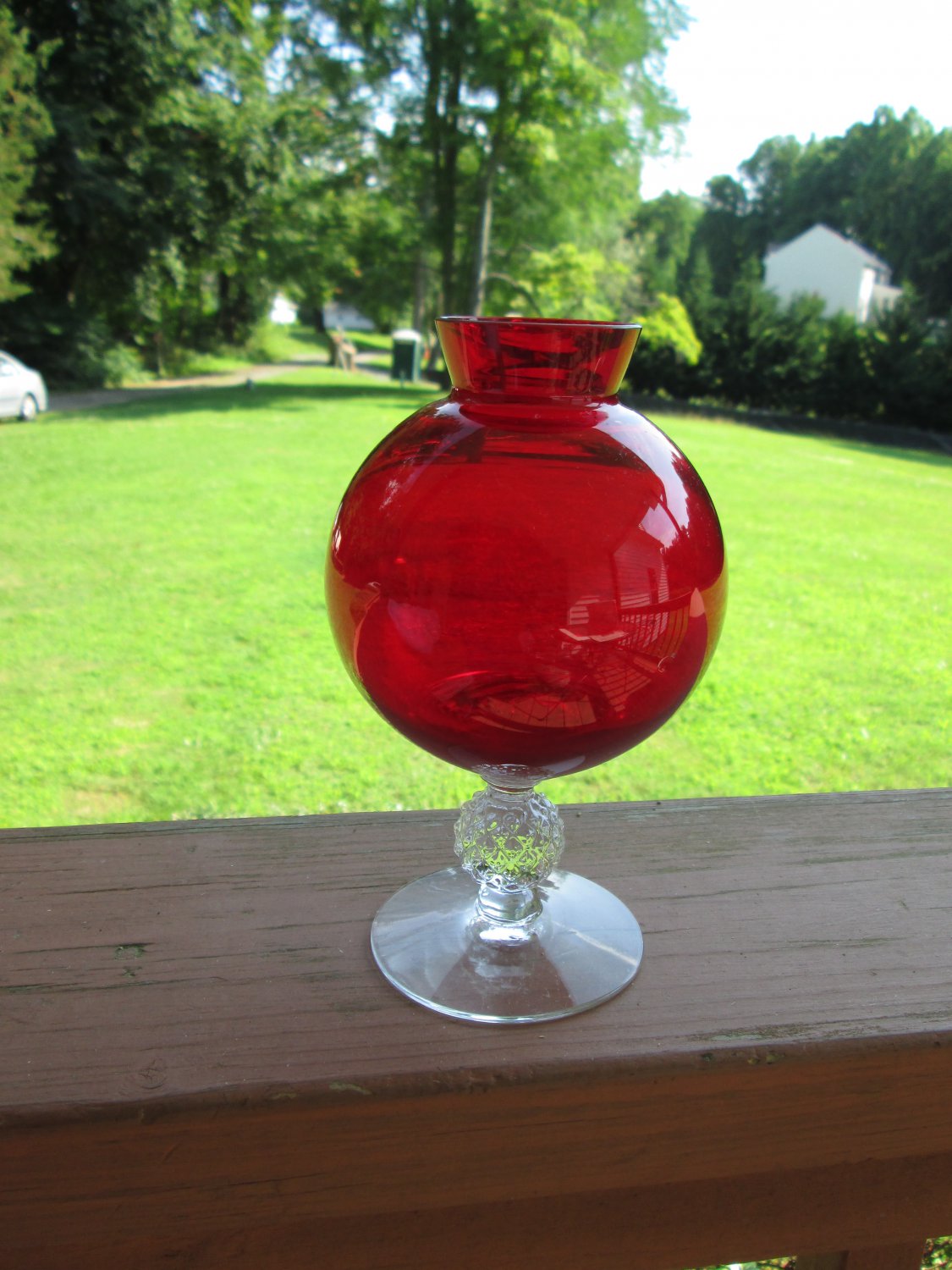 Morgantown Golf Ball Red footed Ivy Vase