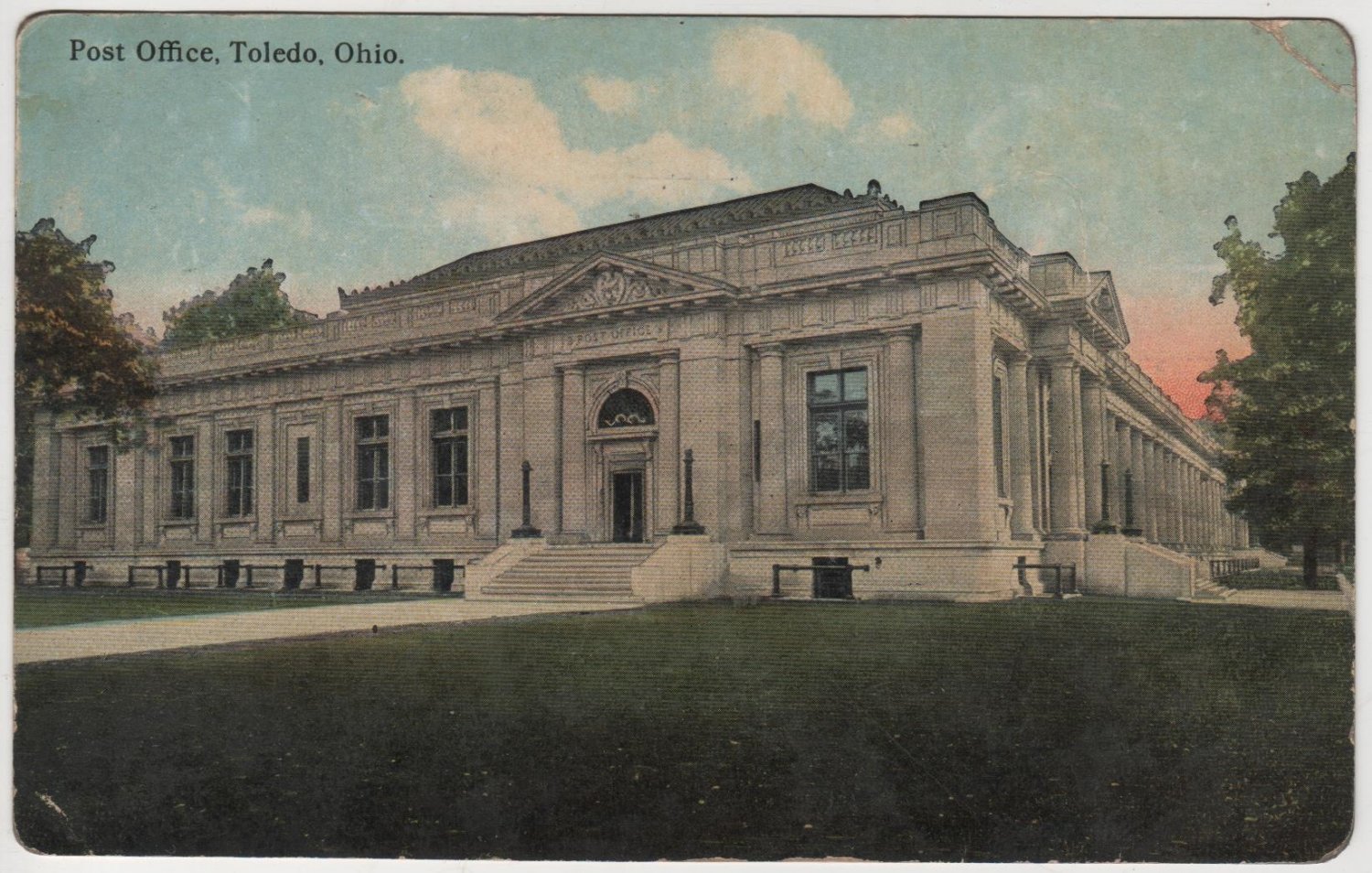 Toledo Ohio Postcard, Post Office Building and Grounds, Full Color c.1914