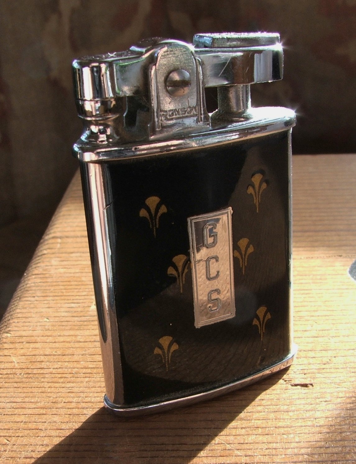 Ronson Gem Cigarette Lighter c.1949