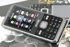 2GB TV Cellphone Touch Screen 4-Band 2-Sim Standby PB-6700