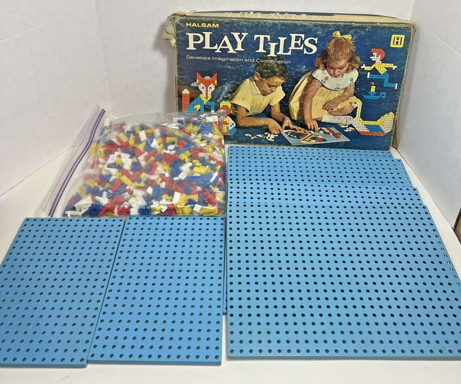 Halsam Set 21 Pegboard Play Tiles 4 Large 2 Small Boards Huge Bag of