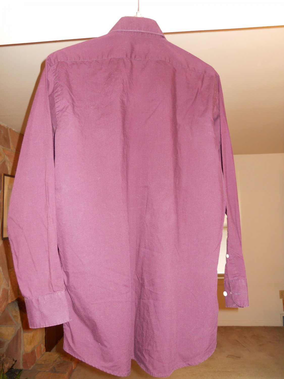 Oleg Cassini men's dress shirt size 15 1/2 32/33 large long sleeve maroon