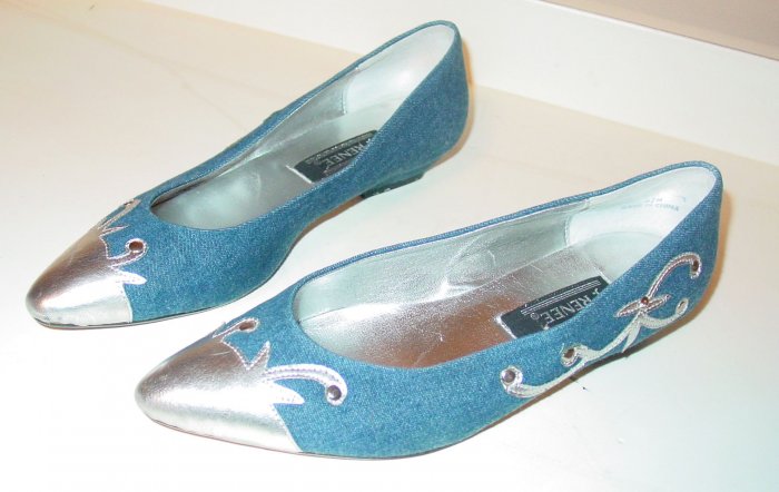 Vintage womens shoes J. Renee denim and silver metallic Size 8M 80s flats