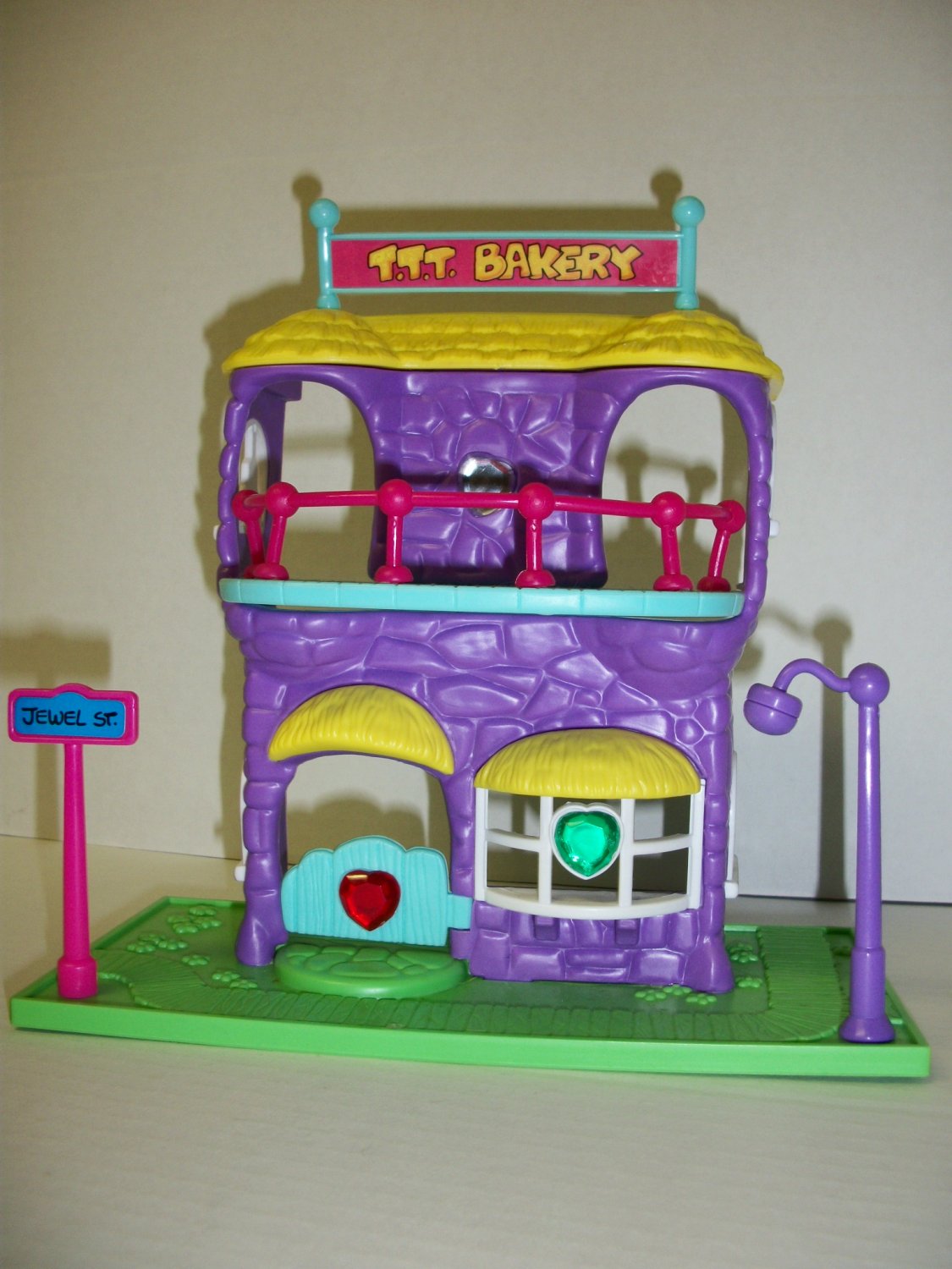 TREASURE TROLL TEENIES BAKERY Playset