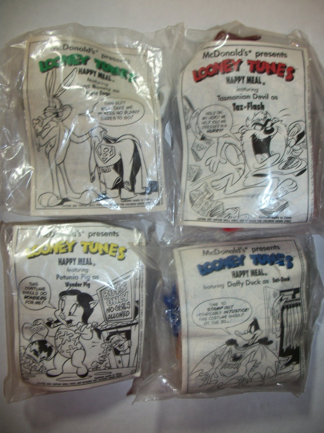 super looney tunes toys