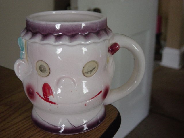 Vintage Winking Little Girl Novelty Mug Made in Japan    #300957