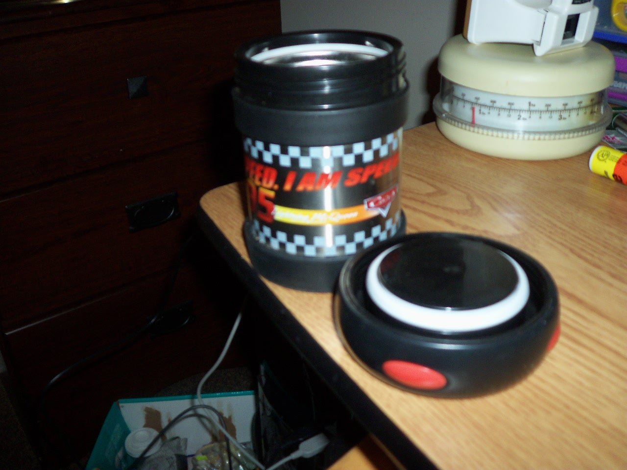 Lightning McQueen Speed I Am Speed Disney Pixar Cars Thermos FUNtainer