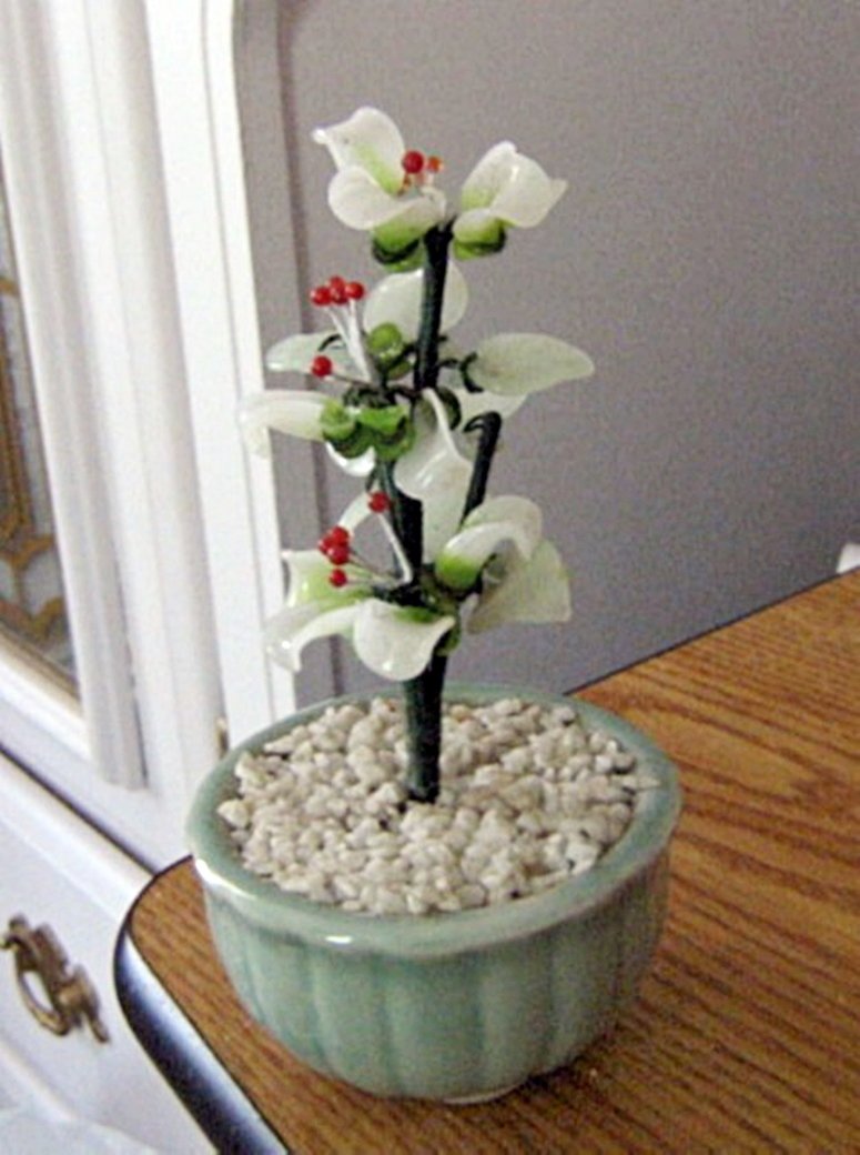 Small Asian Glass Jade Bonsai Tree Flower Arrangement 301926