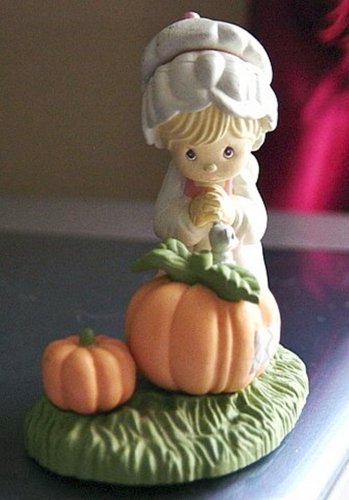 Precious Moments Ltd Ed Pilgrim On Pumpkin with Animals Figurine