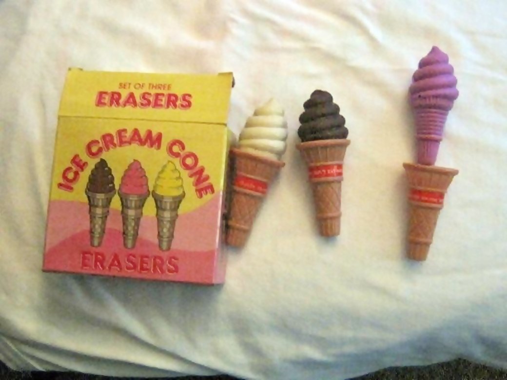 1982 Three Japanese Ice Cream Cone Erasers in Box 301542