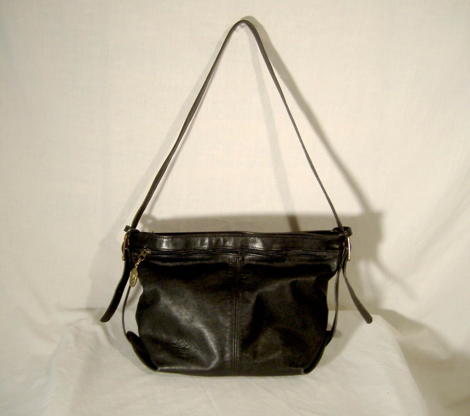 stone mountain black leather shoulder bag