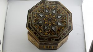 Mosaic Box MB-002