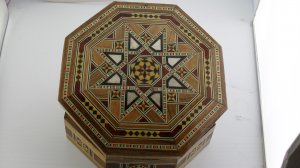 Mosaic Box MB-004
