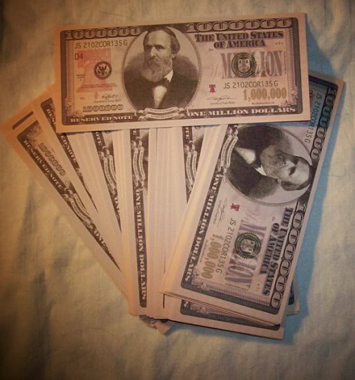 2- MILLION DOLLAR BILL NOVELTY/PLAY MONEY *MINT* RELIGIOUS/GOSPEL TRACT