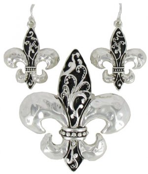 Silvertone & Jet Scroll Design Fleur de Lis Pendant and Earrings Set