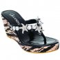 La Sonia Thong Wedge - Size 8