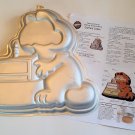 Wilton Garfield the Cat Cake Pan 1981-2105-2447 Preowned Face not included