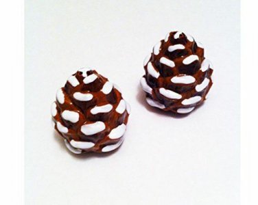 Ceramic - Pinecones Winter Holiday Salt & Pepper Shakers NEW