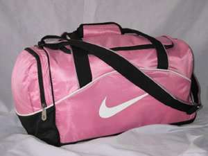 Pink nike outlet duffle bag