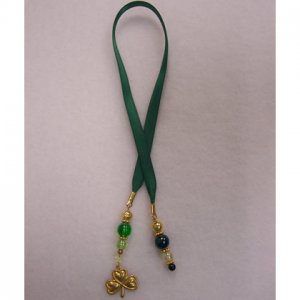 Green shamrock book thong