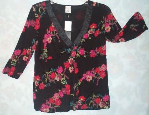 Bnwt Old Navy Maternity Mesh V-neck Sz S
