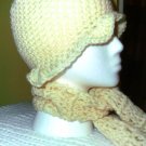Cream Hat and Scarf Set with Scalloped Edge
