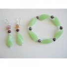 TB603  Fancy Green Glass Beads Steretchable Bracelet w/ Sterling Silver 92.5 Earrings