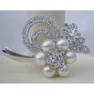 B067  Pearls Flower Brooch Pin Bridemaides Brooch Pin Pearls & Cubic Zircon