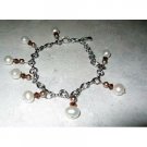 TB209  Exquisite and Elegant Bracelet in Pearls and Swarovski Crystals