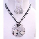 NS649 Fabulous Costume Jewelry Necklace Black & White Thread Necklace w/ Grey Round Pendant