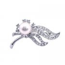 B007  Super Quality Pearls Brooch Pearls Cubic Zircon Encrusted on Leaves
