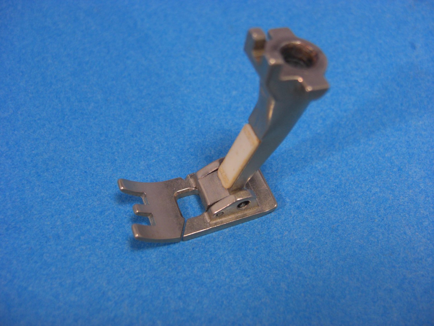 BERNINA Sewing Machine Buttonhole Foot 452 Old Style