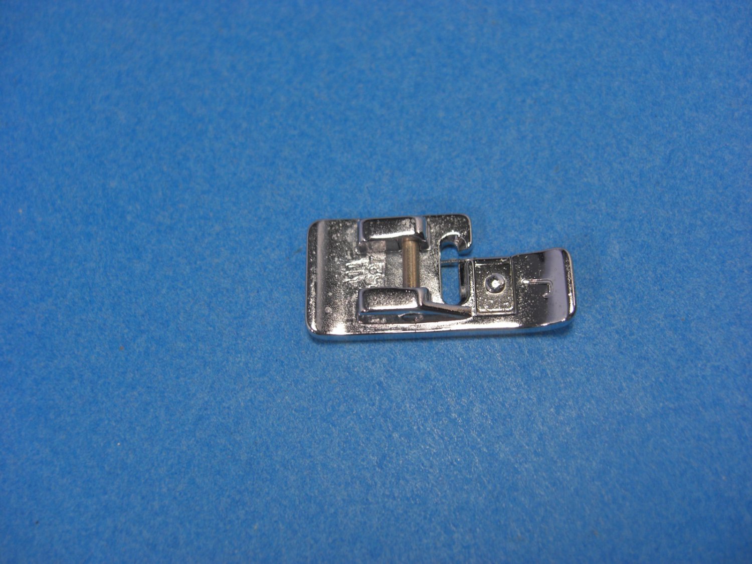Viking Presser Foot "J" Edging 411 8527