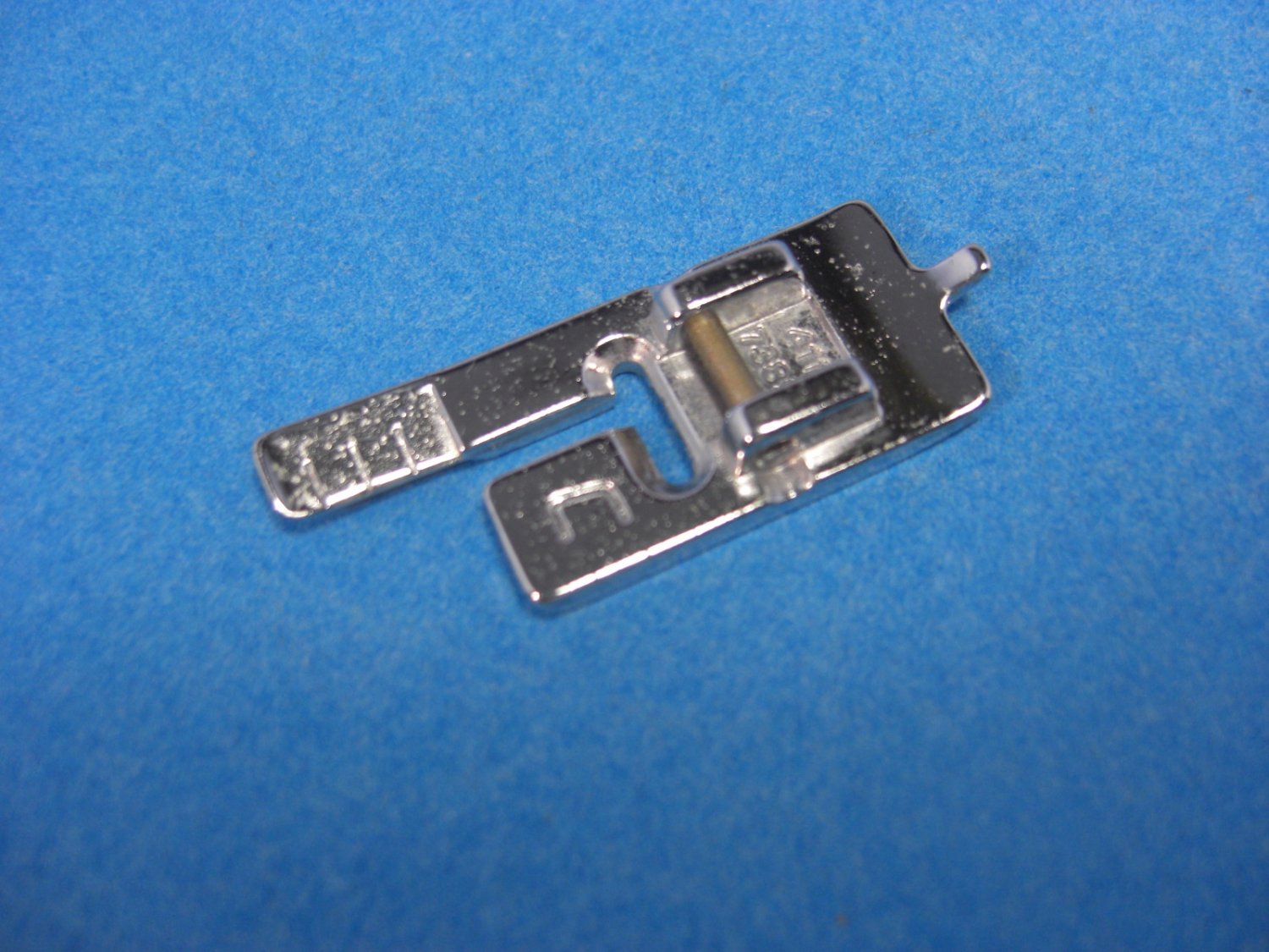 Husqvarna Viking Presser Foot Buttonhole "C" 411 7389