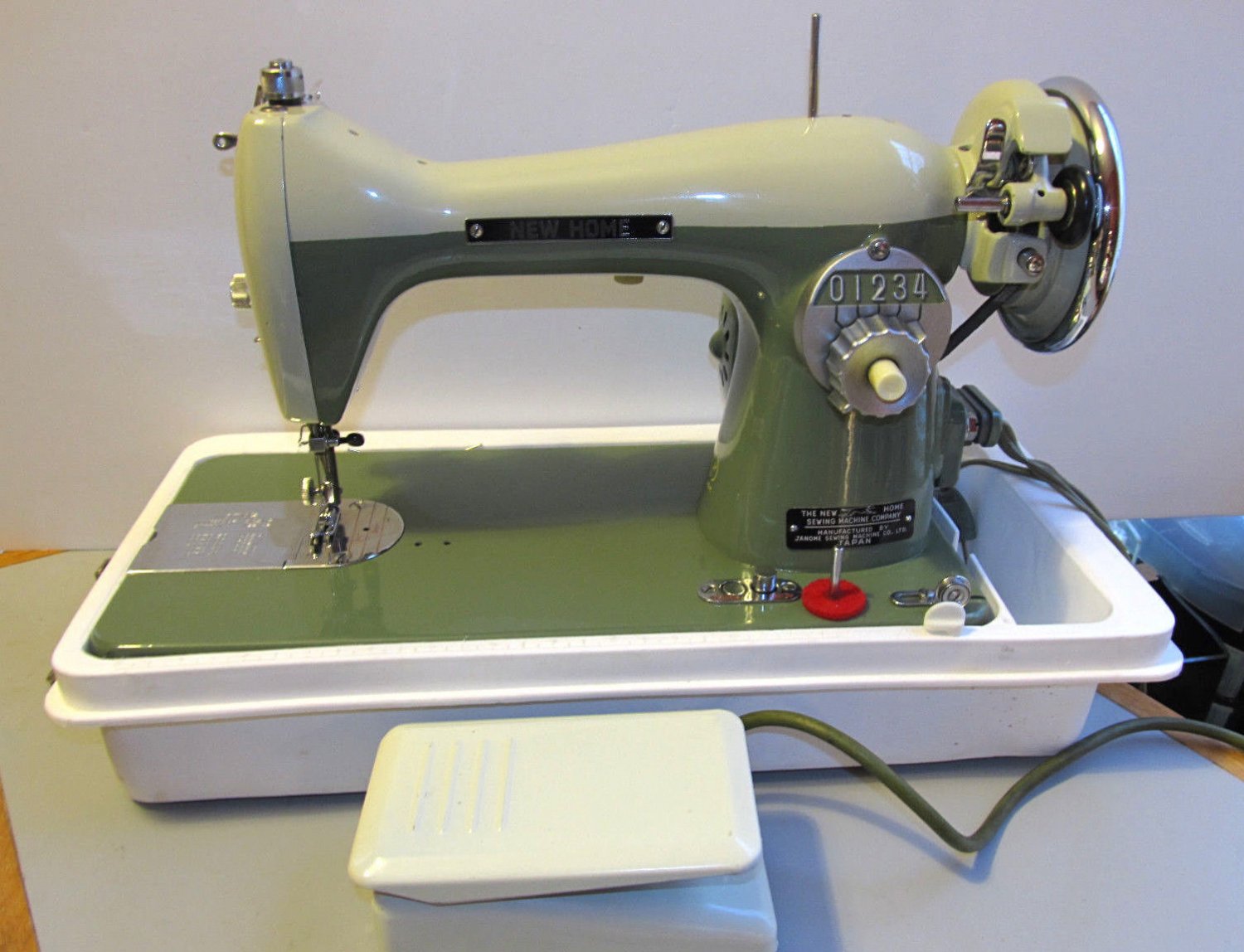 Janome New Home Model 170 JA2 Sewing Machine Darning Plate With Screws