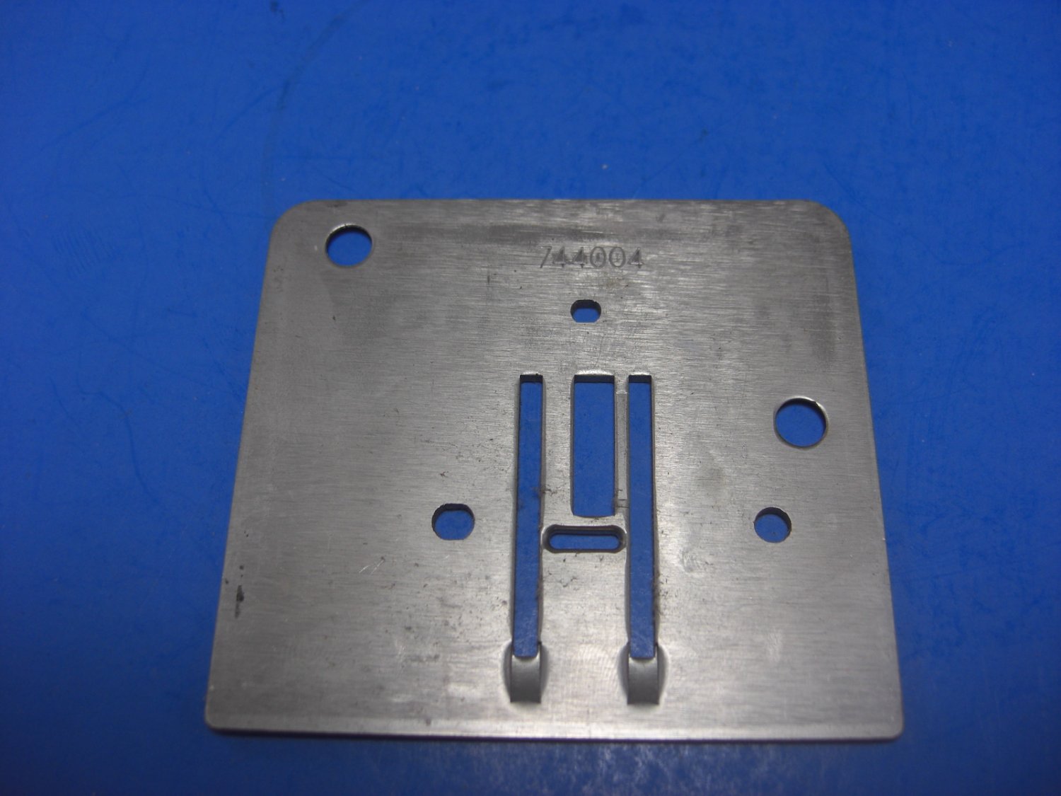 Janome Sewing Machine 116c Model 115 Needle Plate With Screws