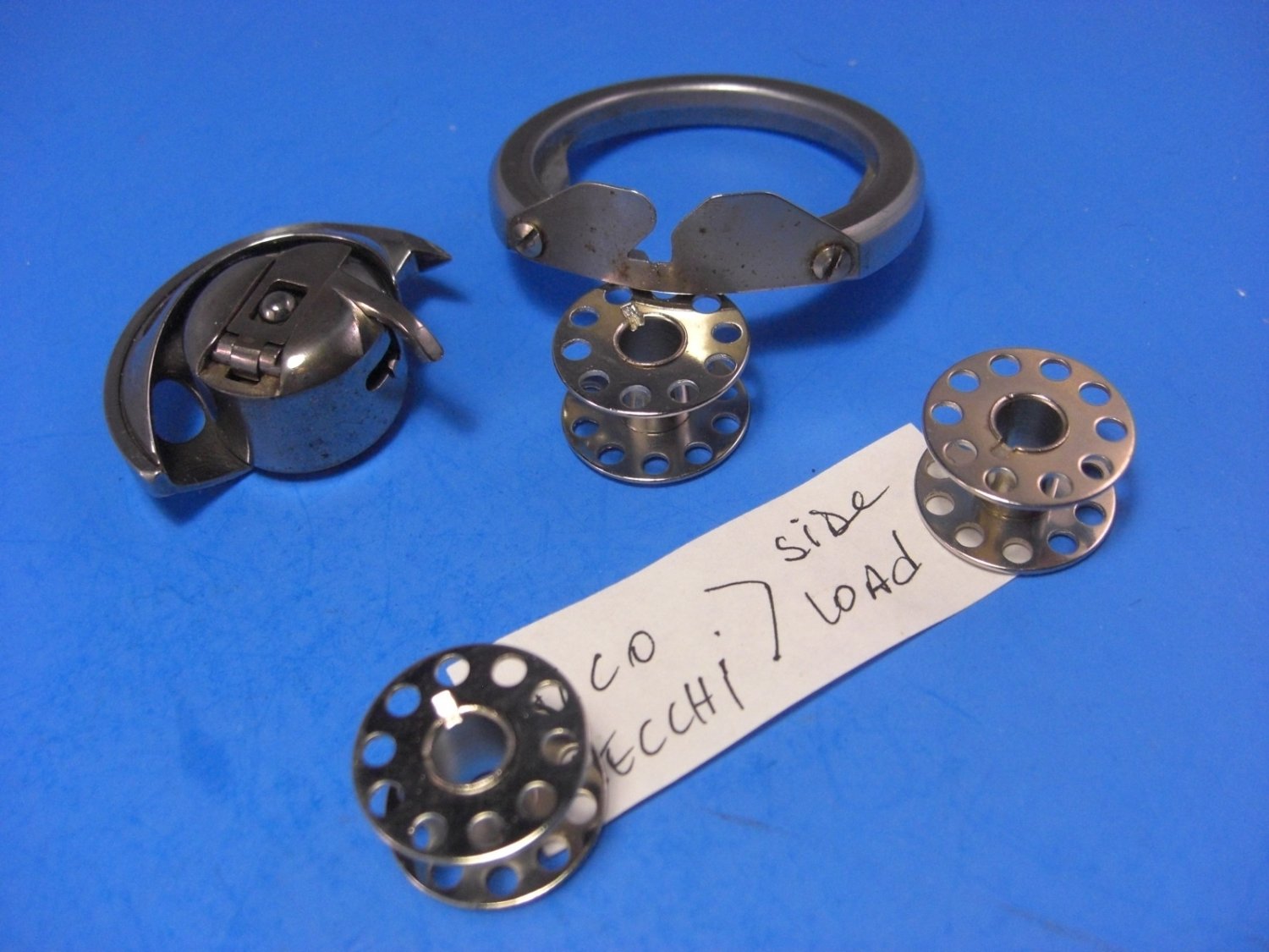 Alco & Necchi Sewing Machine Side Load Bobbin Hook Shuttle Case Race