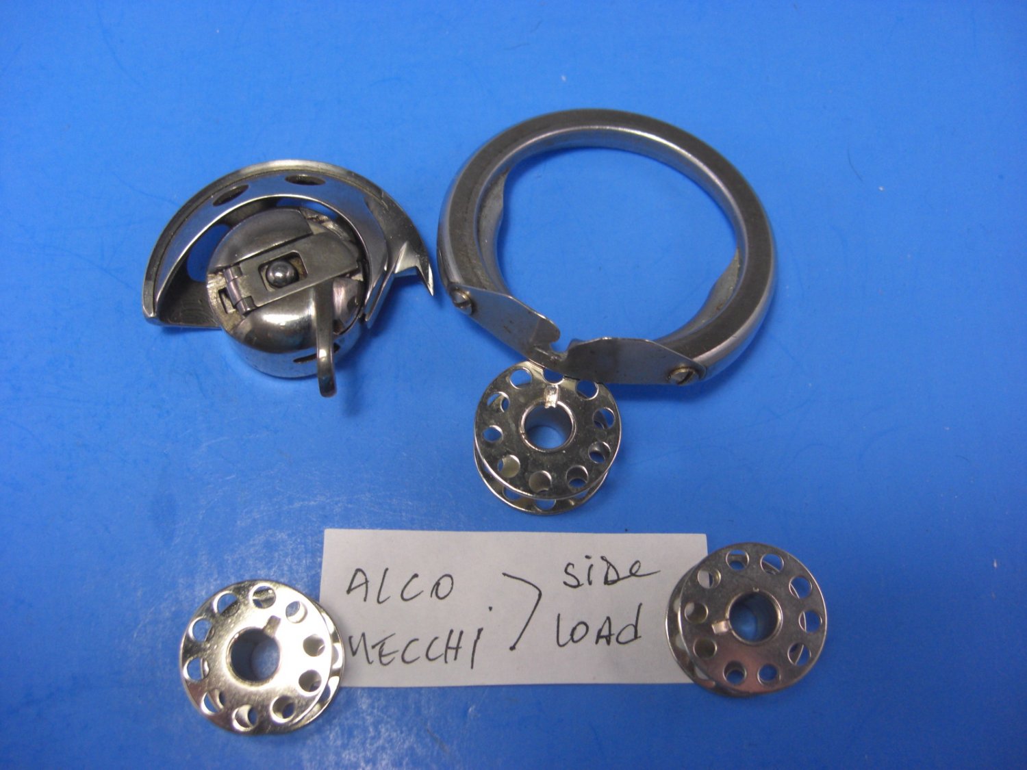 Alco & Necchi Sewing Machine Side Load Bobbin Hook Shuttle Case Race