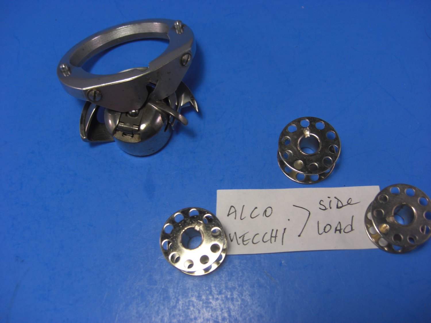 Alco & Necchi Sewing Machine Side Load Bobbin Hook Shuttle Case Race