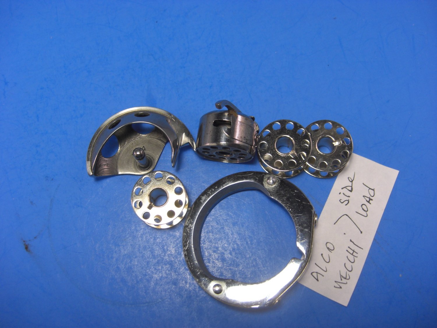 Alco & Necchi Sewing Machine Side Load Bobbin Hook Shuttle Case Race