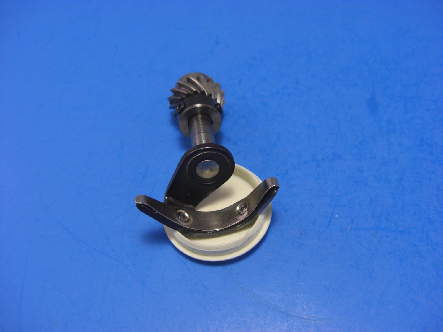 Brother Sewing Machine Model VX808 Rotating Hook Gear