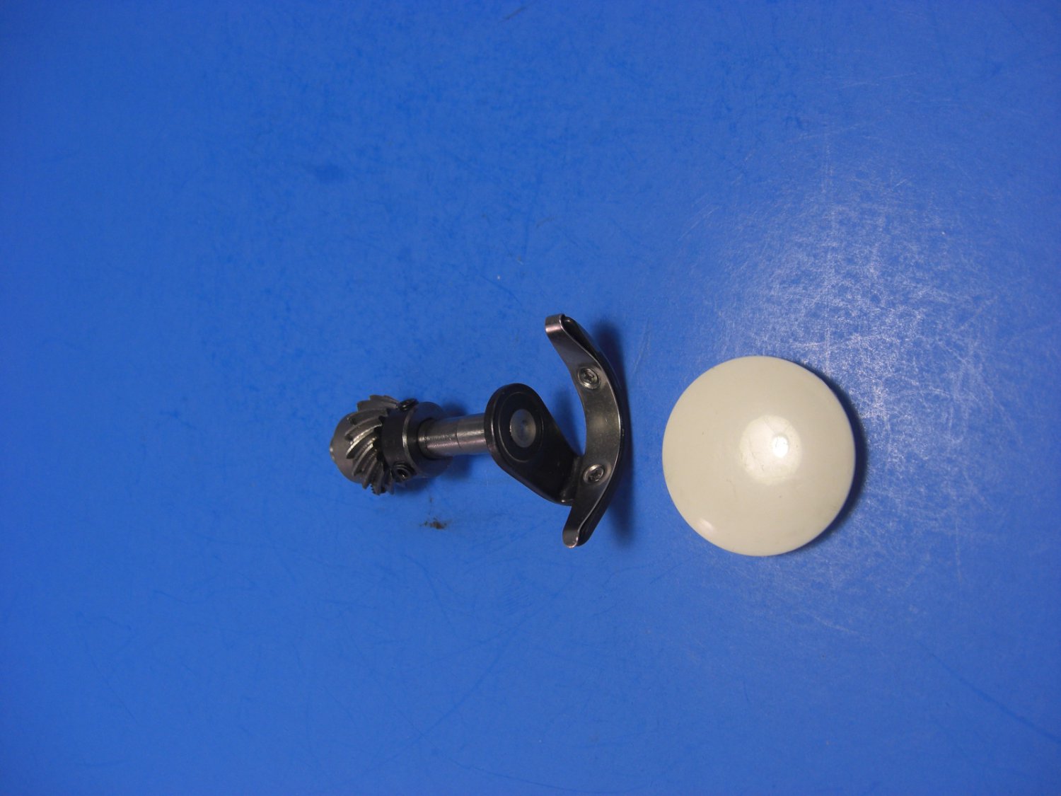 Brother Sewing Machine Model VX808 Rotating Hook Gear