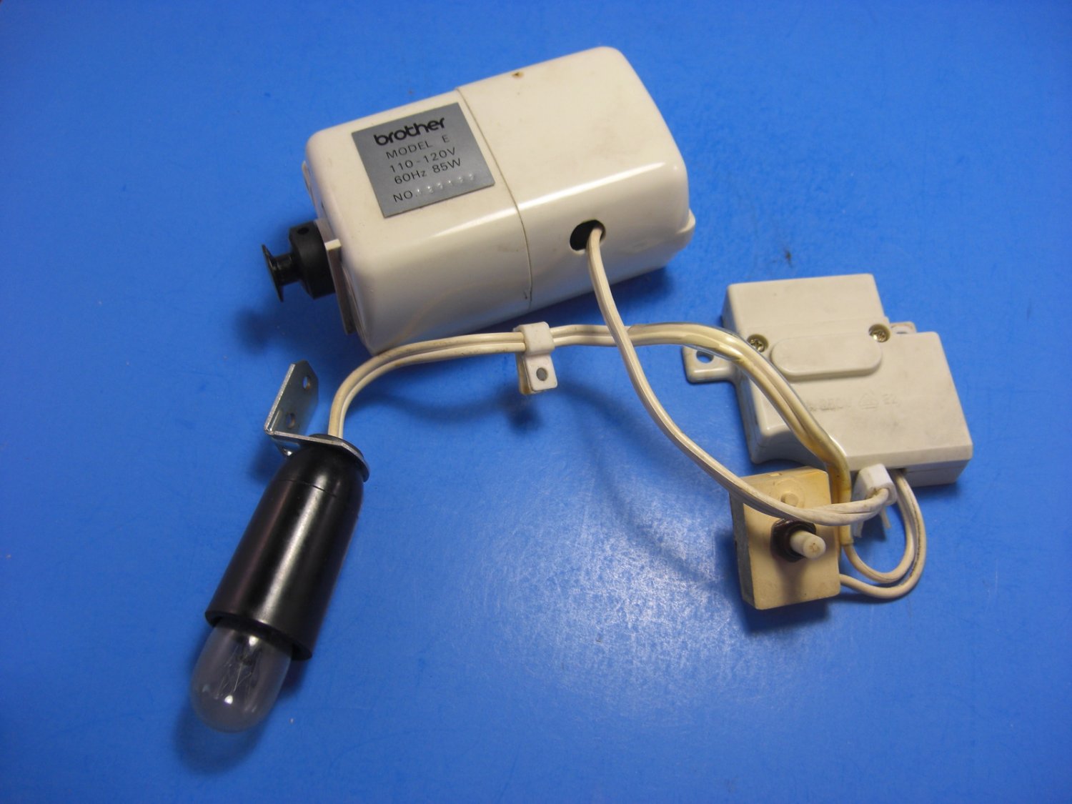 BROTHER Sewing Machine Motor With Light Assembly