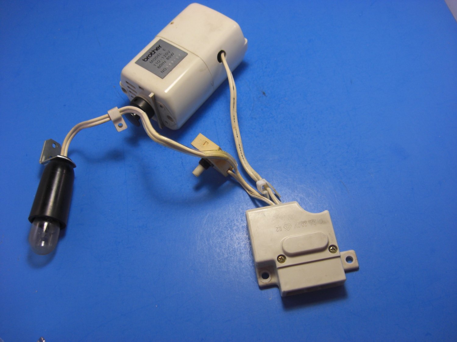BROTHER Sewing Machine Motor With Light Assembly