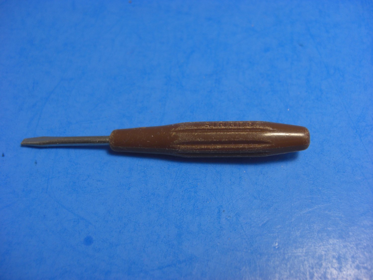 Singer Featherweight Sewing Machine Brown Screwdriver 161295