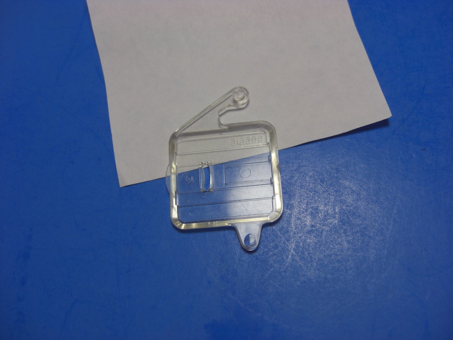 Singer / Brother Feed Cover Plate (plastic) 312392SR