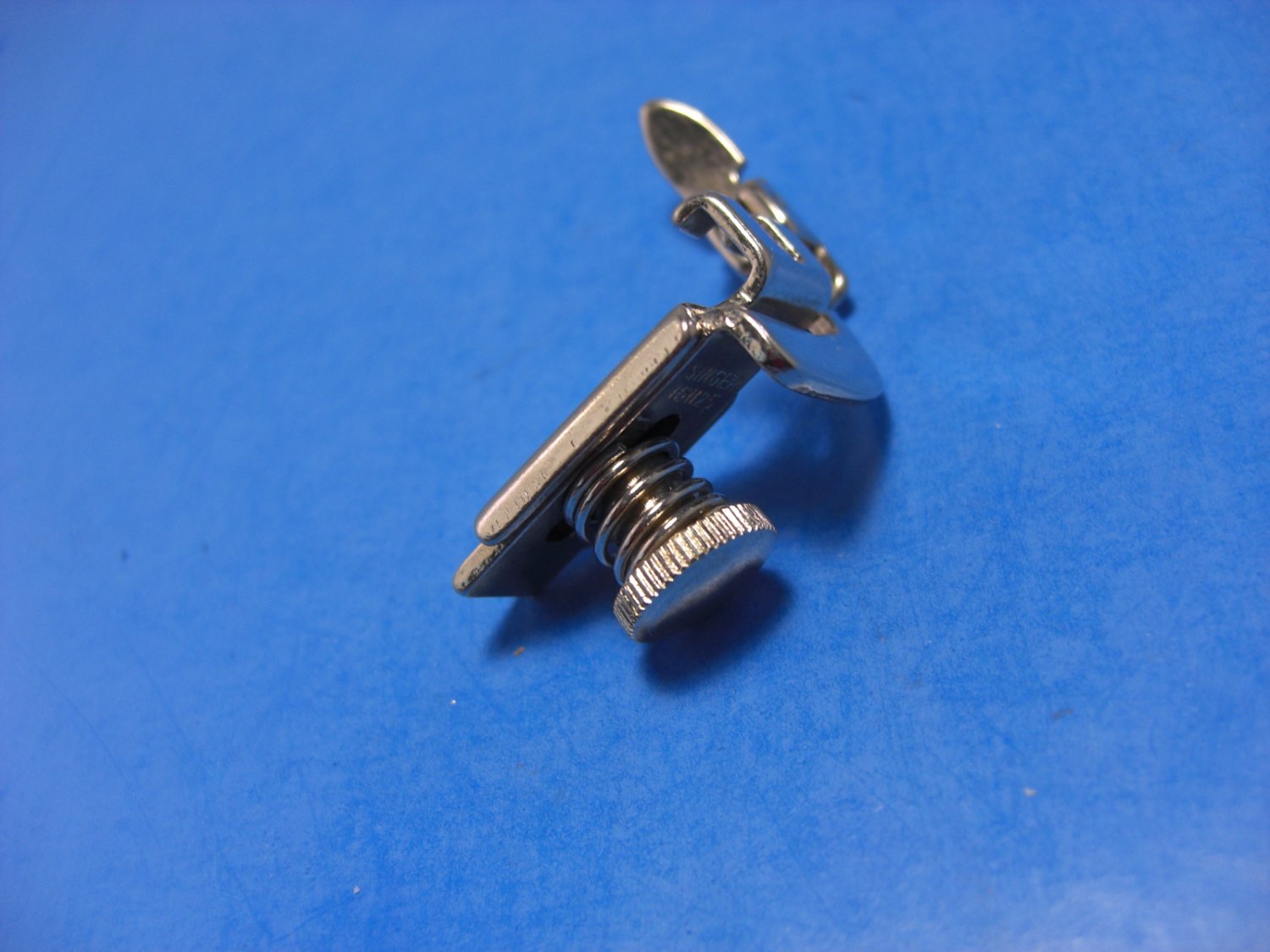 Singer Low Shank Adjustable Zipper Foot Fits Brother, Kenmore, Janome