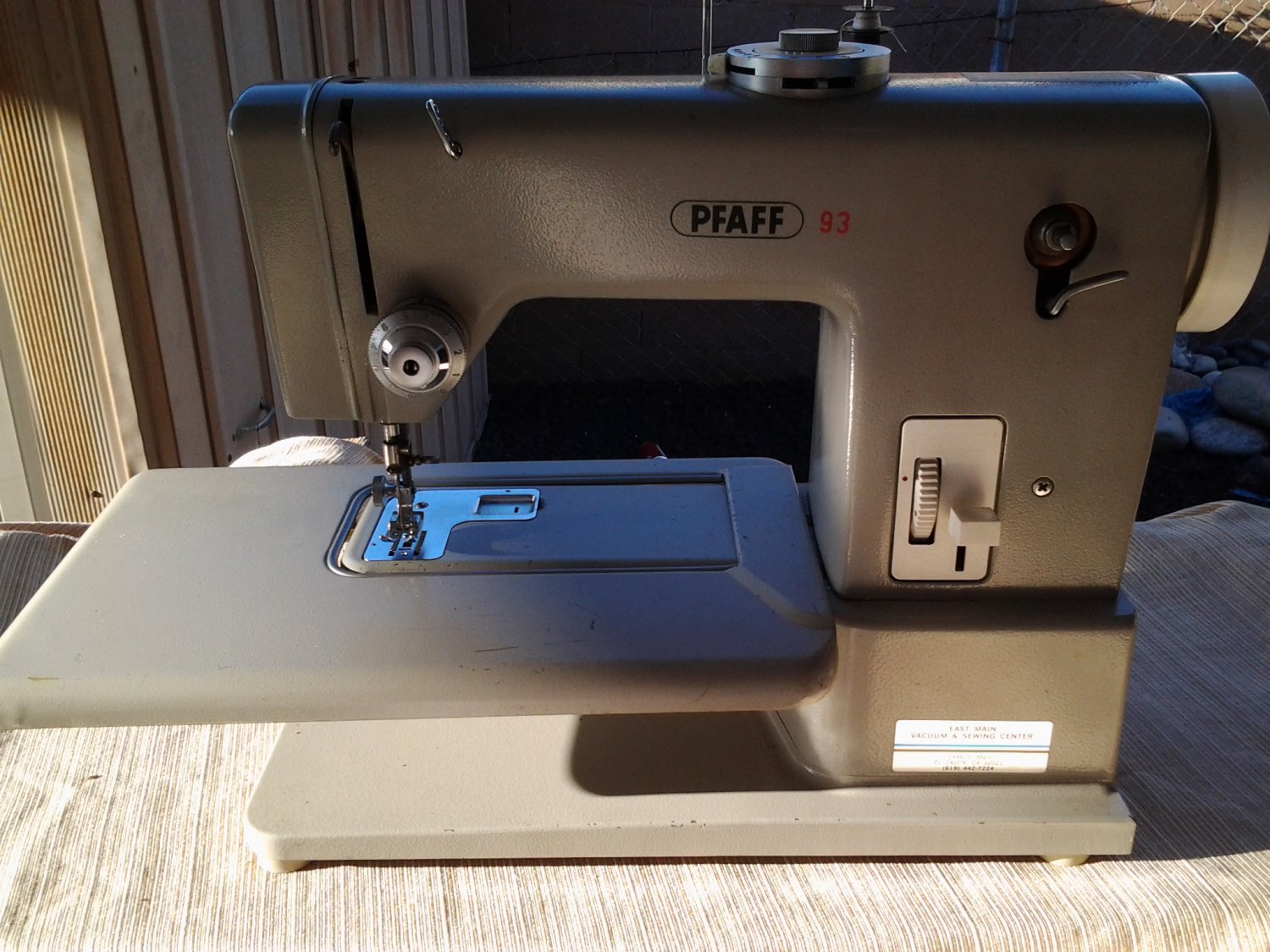 Pfaff 93 Sewing Machine Needle Clamp