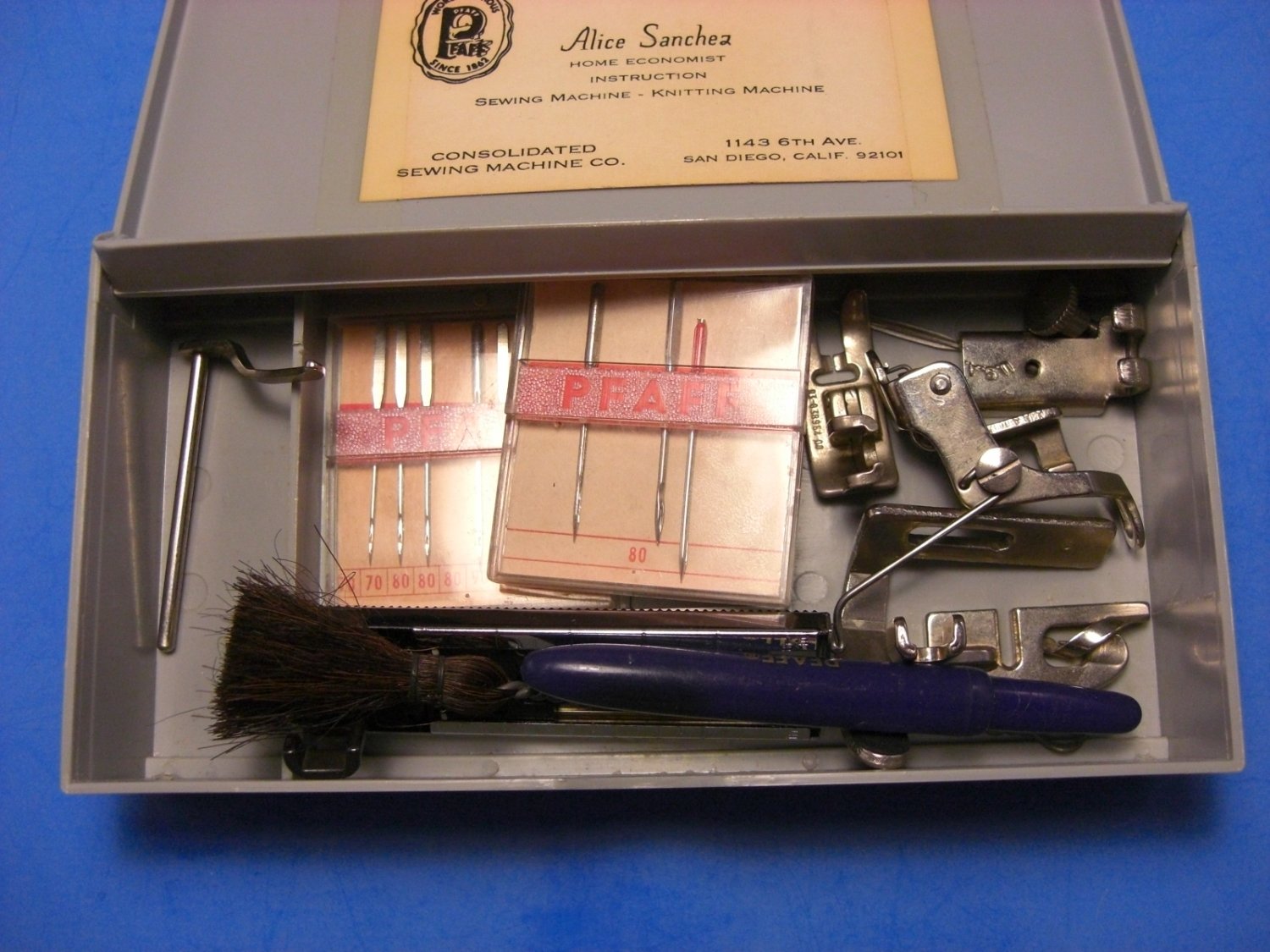 Pfaff 93 Sewing Machine Accessories Case